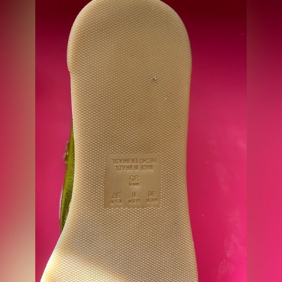 NWOT Smidt Gold Sneakers - Picture 6 of 8